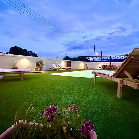 Doramarie With Private Pool By Dadovillas Vila *