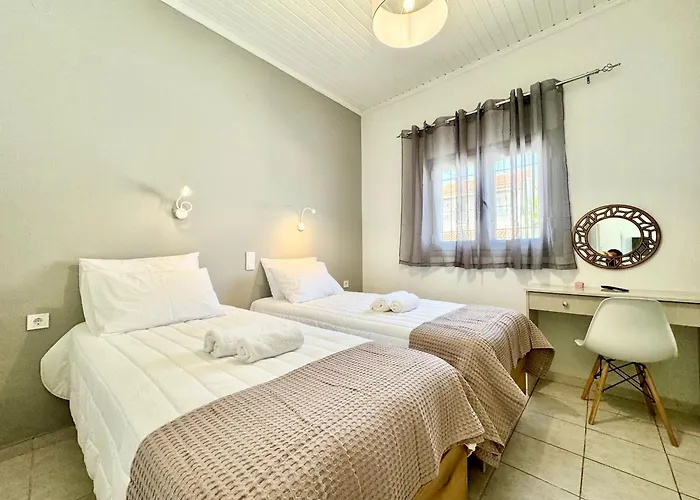 Doramarie With Private Pool By Dadovillas וילה סידריון