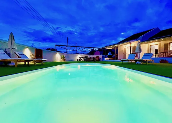 Doramarie With Private Pool By Dadovillas וילה