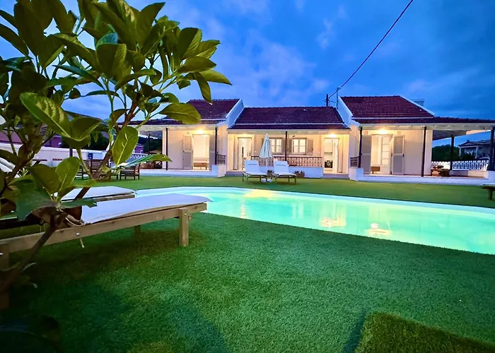 Doramarie With Private Pool By Dadovillas וילה
