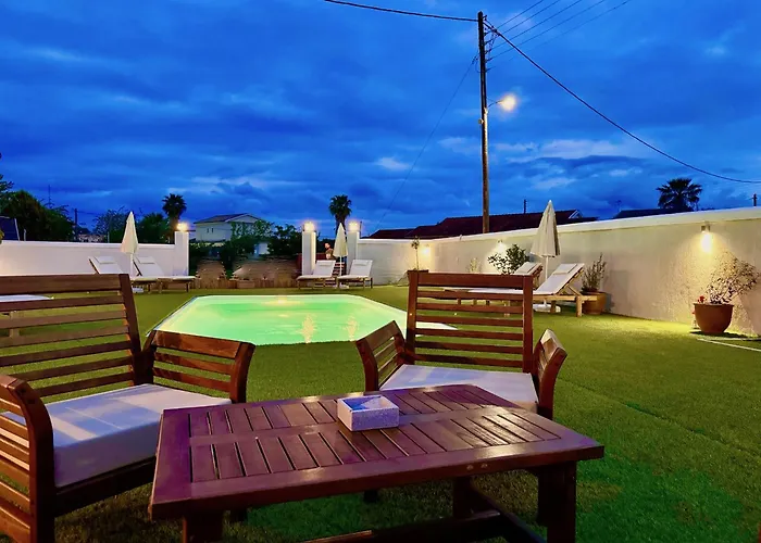 Doramarie With Private Pool By Dadovillas וילה סידריון